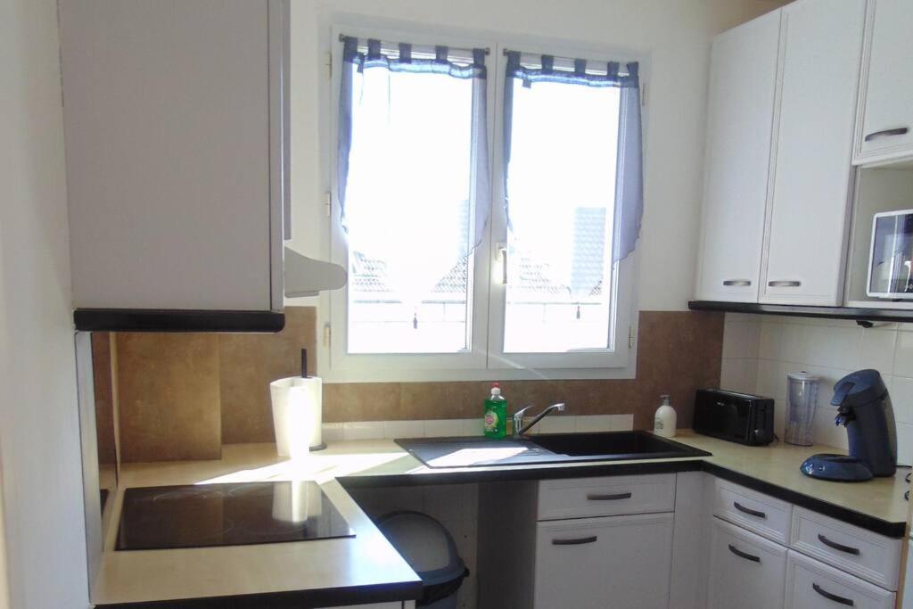 3 Pieces Grande Terrasse Apartment Монтеврен Екстериор снимка