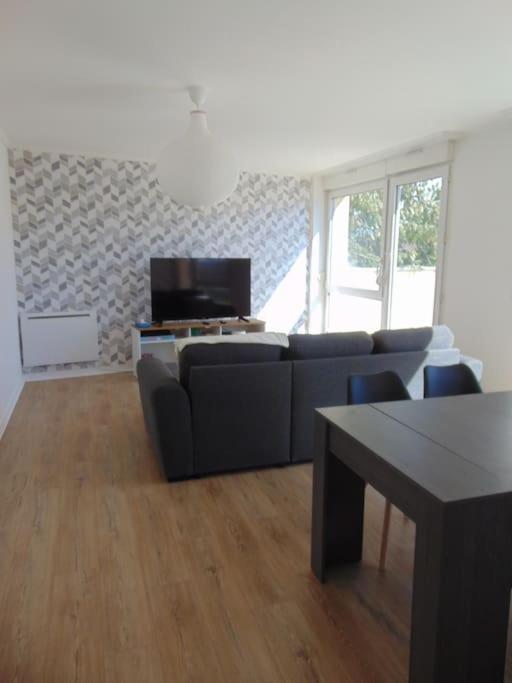 3 Pieces Grande Terrasse Apartment Монтеврен Екстериор снимка
