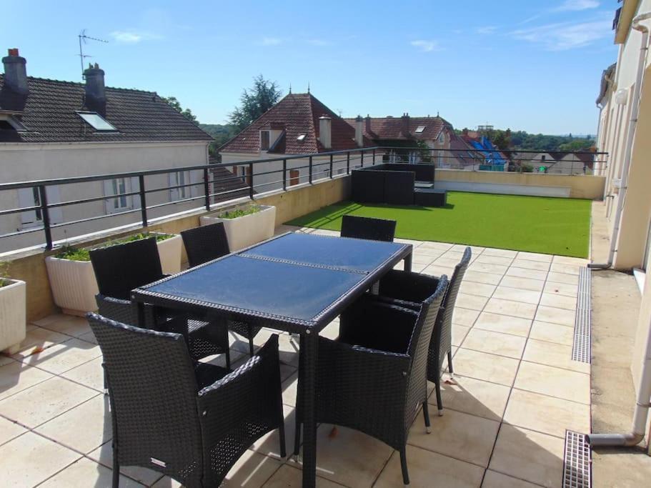 3 Pieces Grande Terrasse Apartment Монтеврен Екстериор снимка